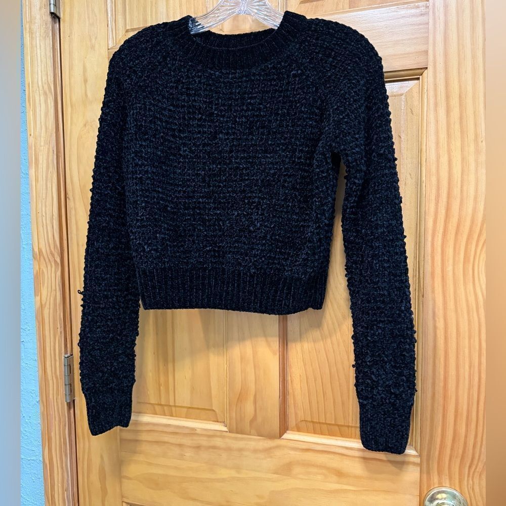 Altar’d State size XS cropped black chenille sweater